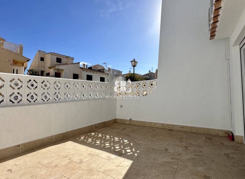 Herverkoop - Herenhuis -
Torrevieja - Los Balcones
