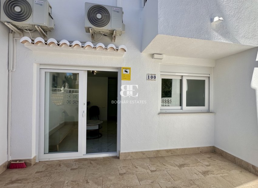 Herverkoop - Herenhuis -
Torrevieja - Los Balcones