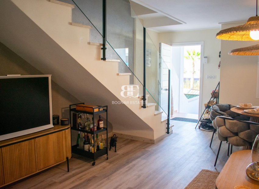 Herverkoop - Herenhuis -
Torrevieja - Los Balcones