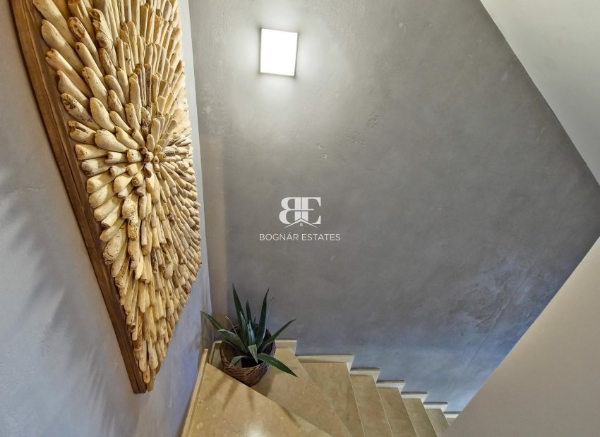 Herverkoop - Herenhuis -
Torrevieja - Los Balcones