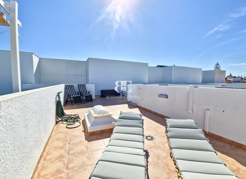 Herverkoop - Herenhuis -
Torrevieja - Los Balcones