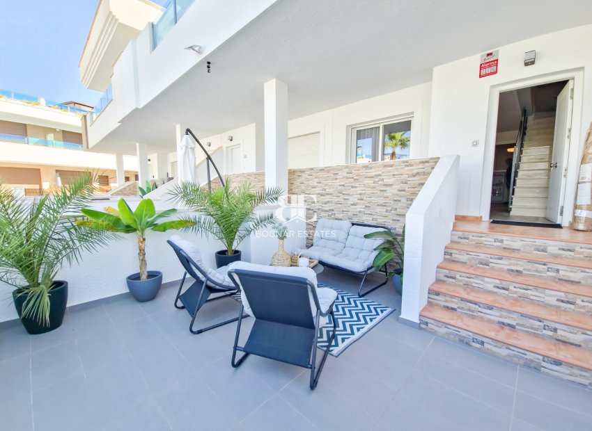 Herverkoop - Herenhuis -
Torrevieja - Los Balcones