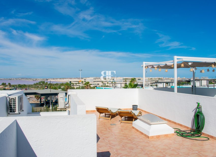 Herverkoop - Herenhuis -
Torrevieja - Los Balcones