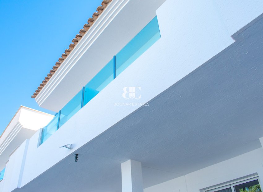 Herverkoop - Herenhuis -
Torrevieja - Los Balcones