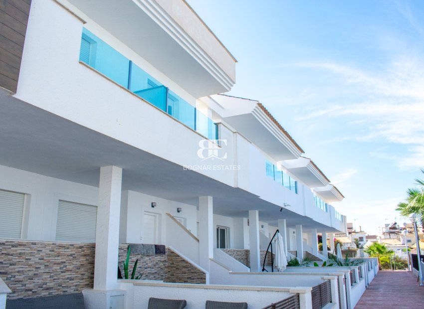 Herverkoop - Herenhuis -
Torrevieja - Los Balcones