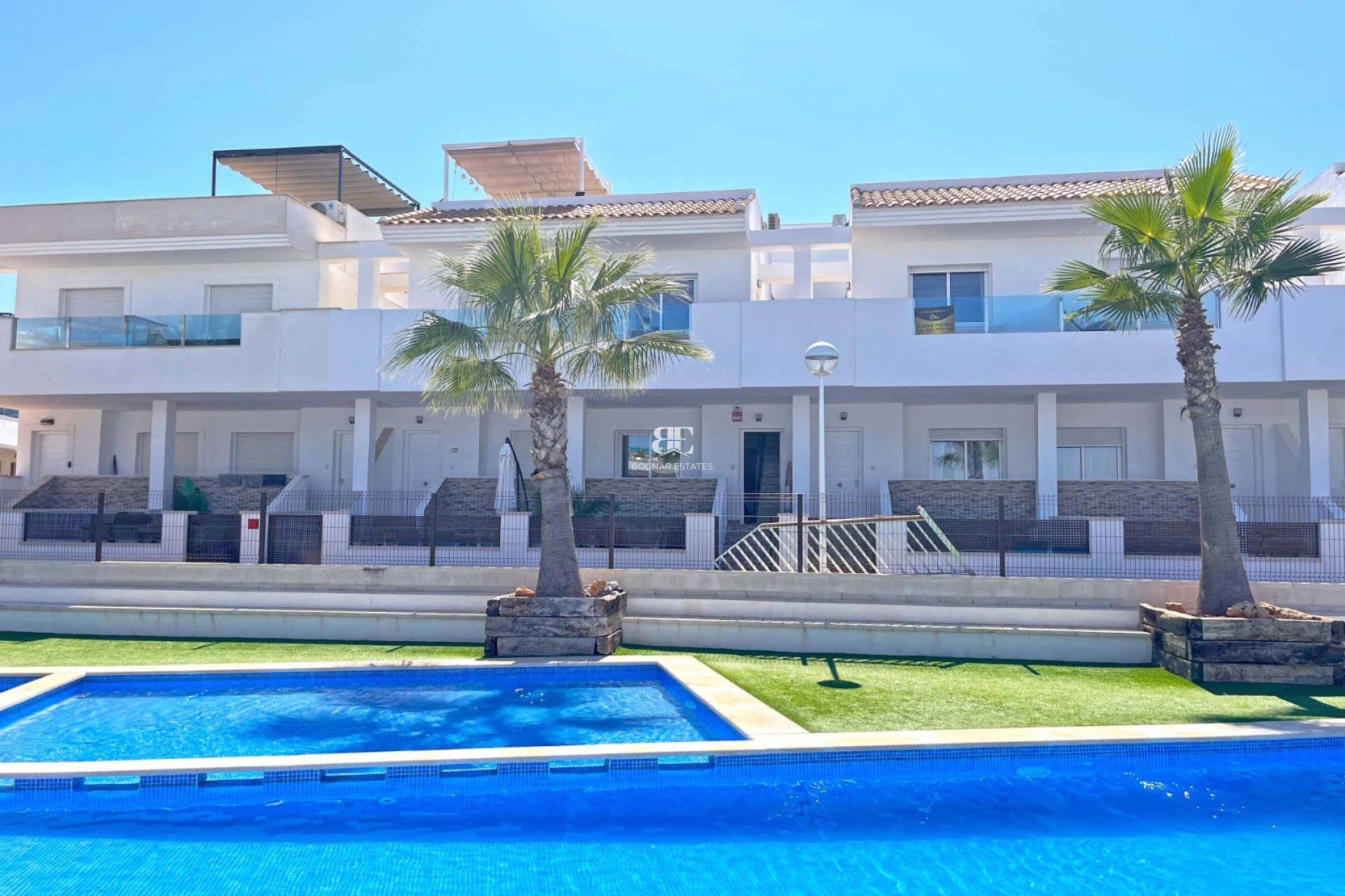 Herverkoop - Herenhuis -
Torrevieja - Los Balcones