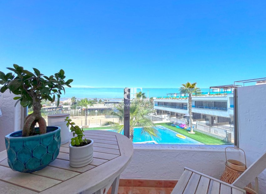 Herverkoop - Herenhuis -
Torrevieja - Los Balcones