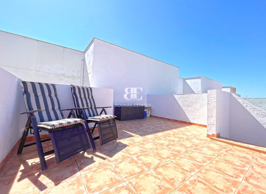 Herverkoop - Herenhuis -
Torrevieja - Los Balcones