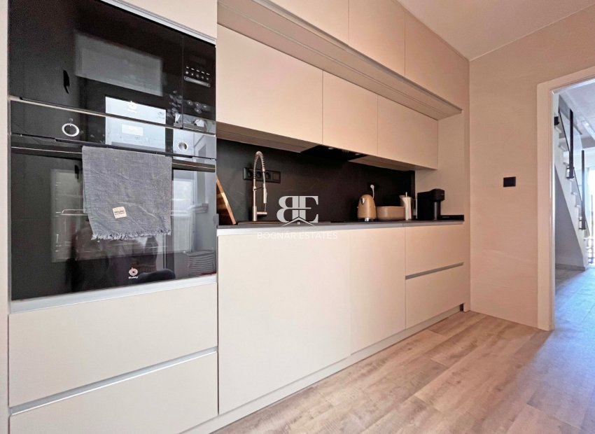 Herverkoop - Herenhuis -
Torrevieja - Los Balcones