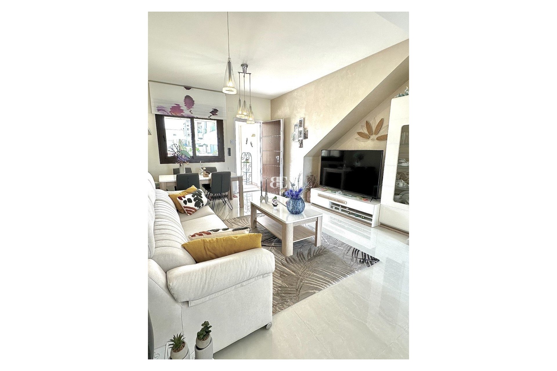 Herverkoop - Herenhuis -
Torrevieja - Los Balcones