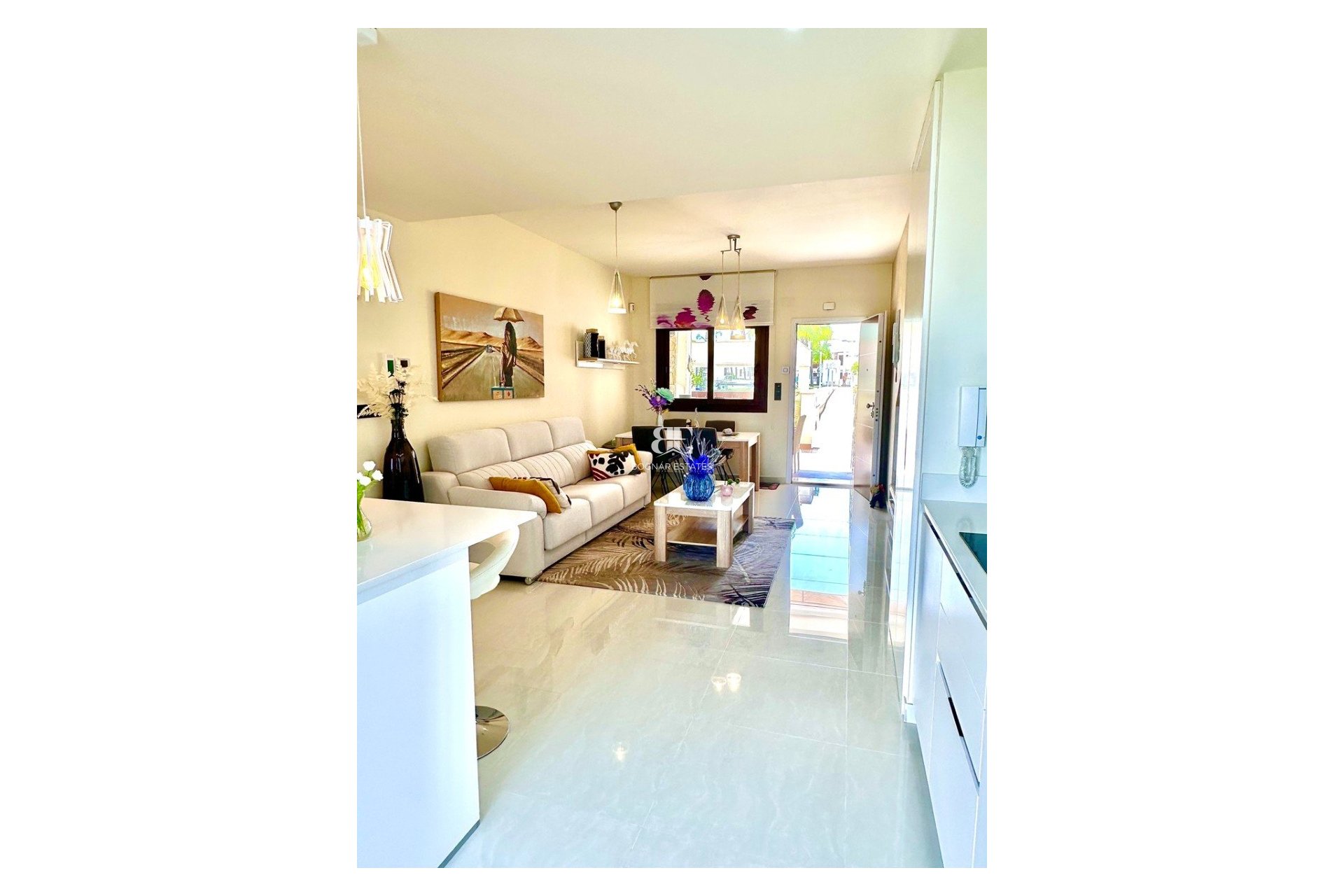 Herverkoop - Herenhuis -
Torrevieja - Los Balcones