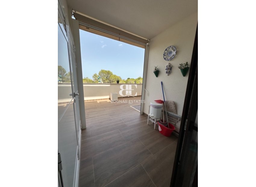 Herverkoop - Herenhuis -
Torrevieja - Los Balcones