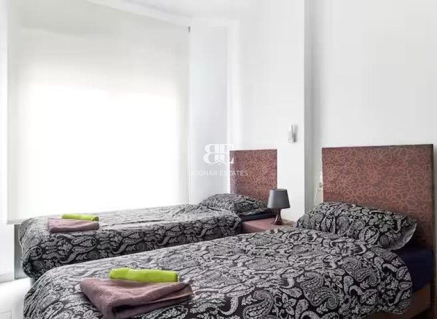 Herverkoop - Herenhuis -
Torrevieja - Punta Prima