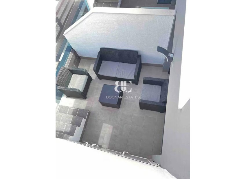 Herverkoop - Herenhuis -
Torrevieja - Punta Prima