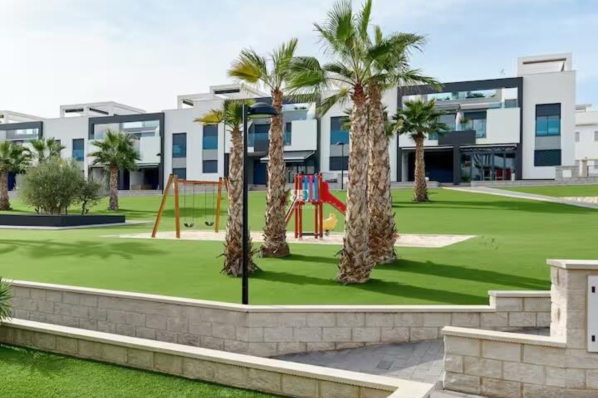 Herverkoop - Herenhuis -
Torrevieja - Punta Prima