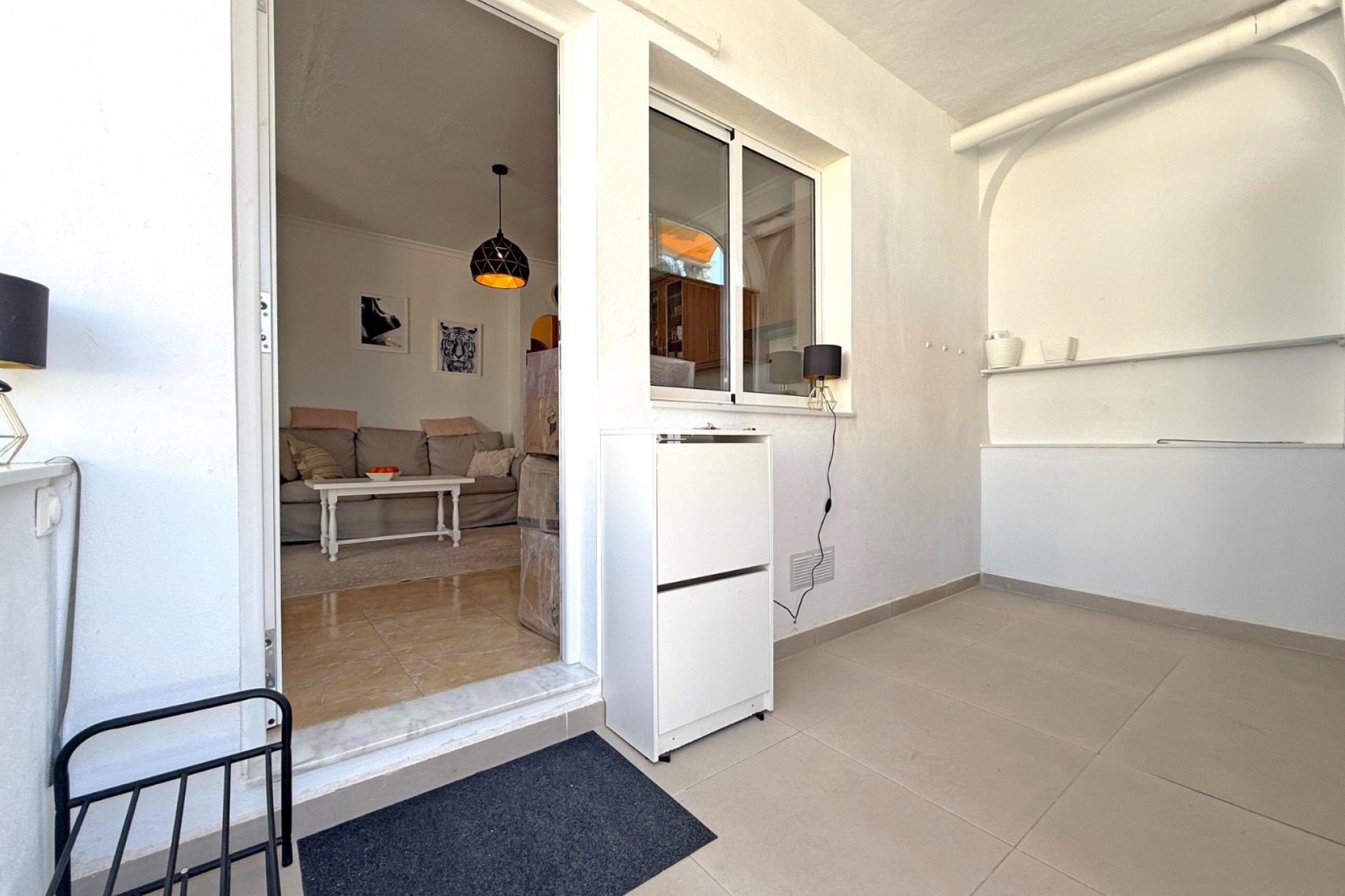 Herverkoop - Herenhuis -
Torrevieja - Torrelamata - La Mata