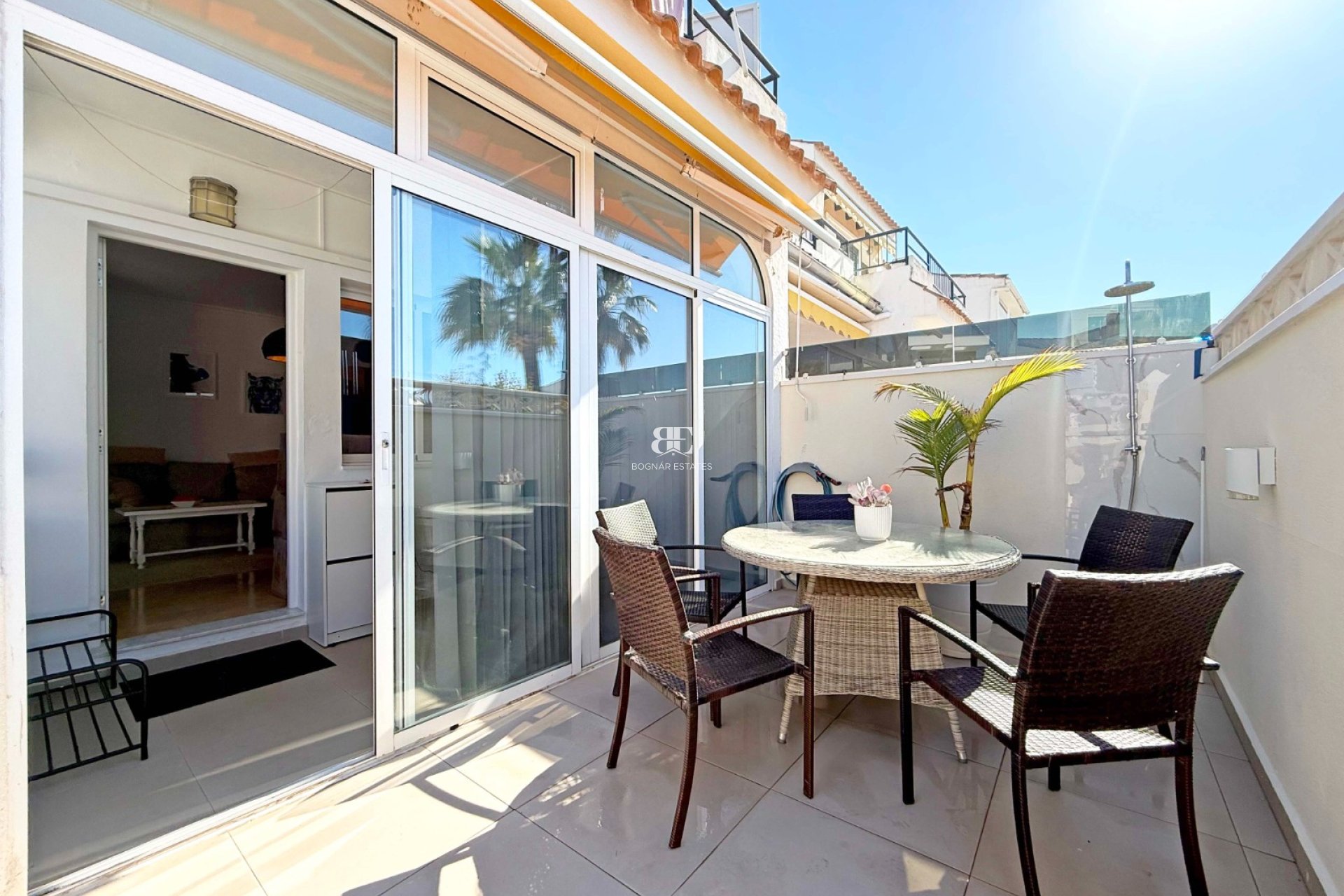 Herverkoop - Herenhuis -
Torrevieja - Torrelamata - La Mata