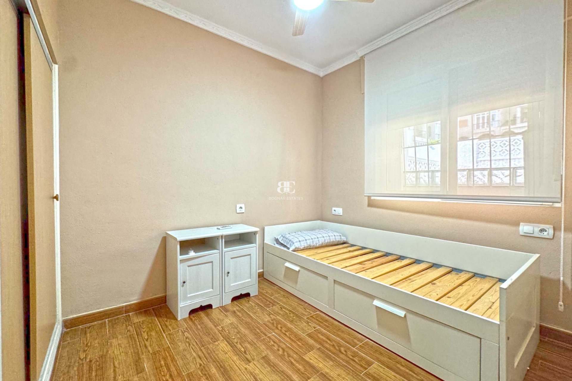 Herverkoop - Herenhuis -
Torrevieja - Torrelamata - La Mata