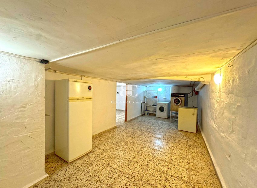 Herverkoop - Herenhuis -
Torrevieja - Torrelamata - La Mata