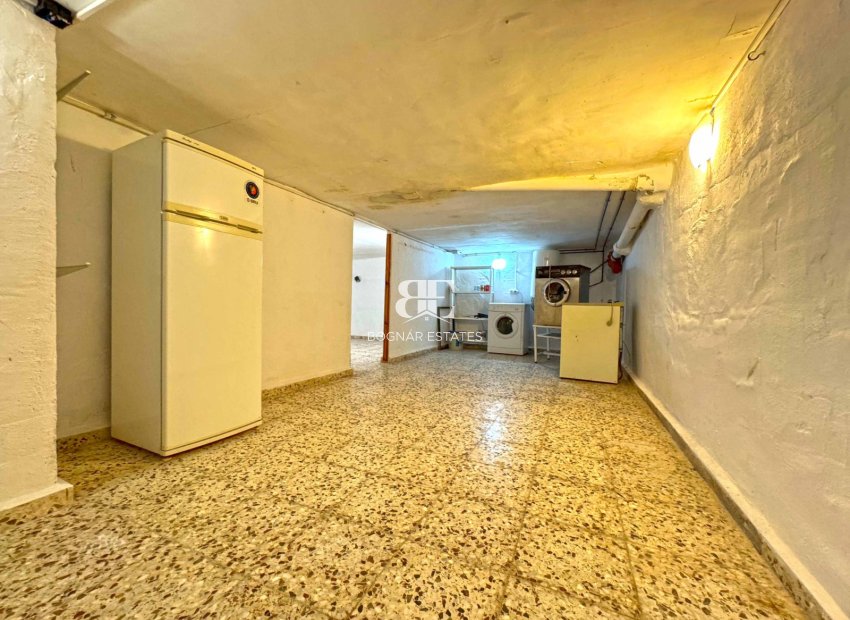 Herverkoop - Herenhuis -
Torrevieja - Torrelamata - La Mata