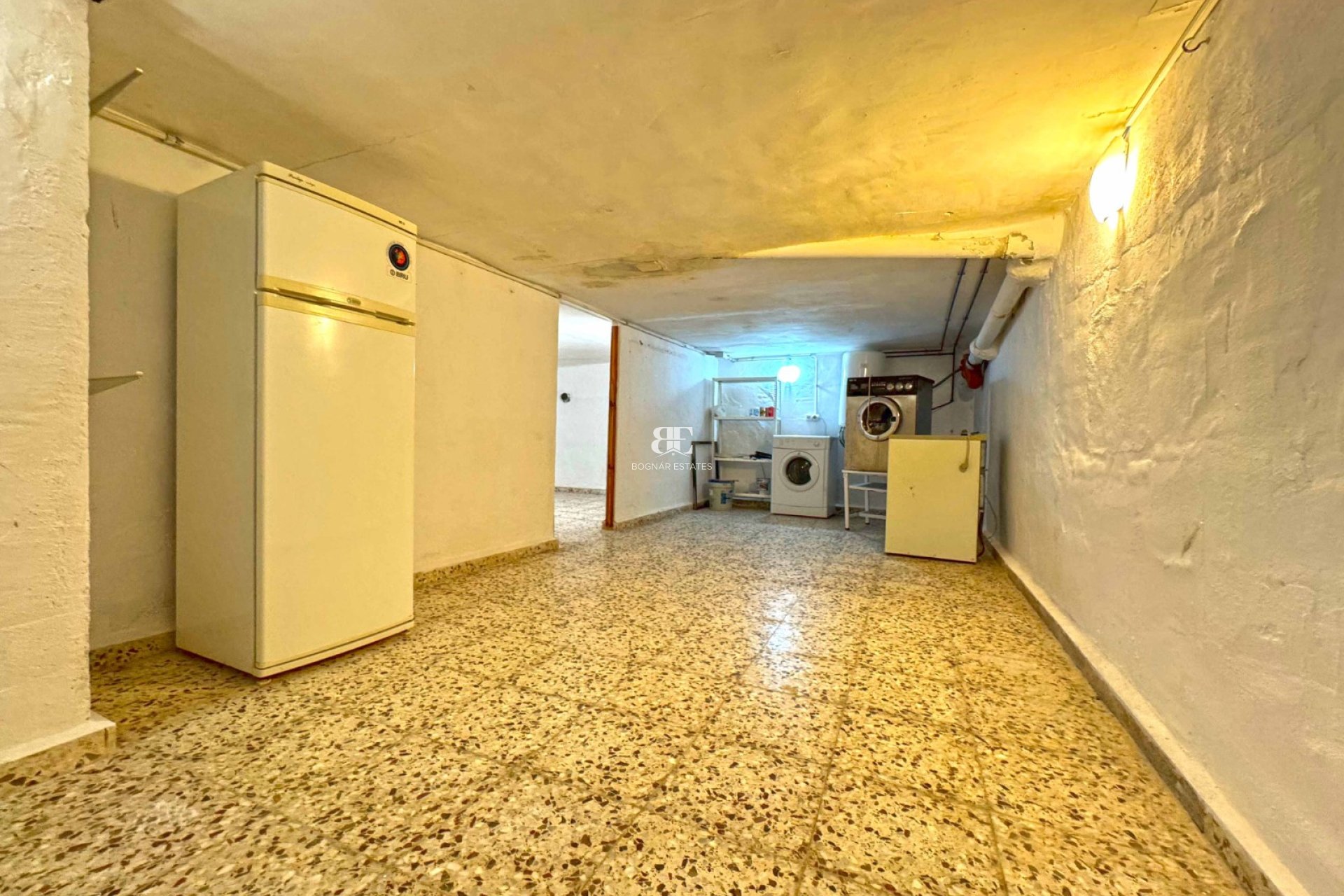 Herverkoop - Herenhuis -
Torrevieja - Torrelamata - La Mata
