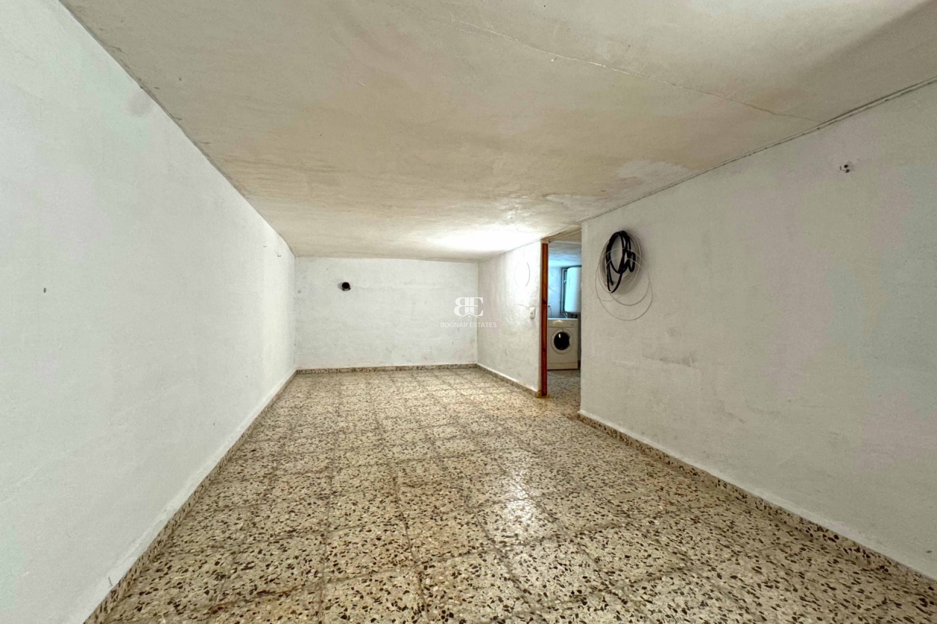 Herverkoop - Herenhuis -
Torrevieja - Torrelamata - La Mata