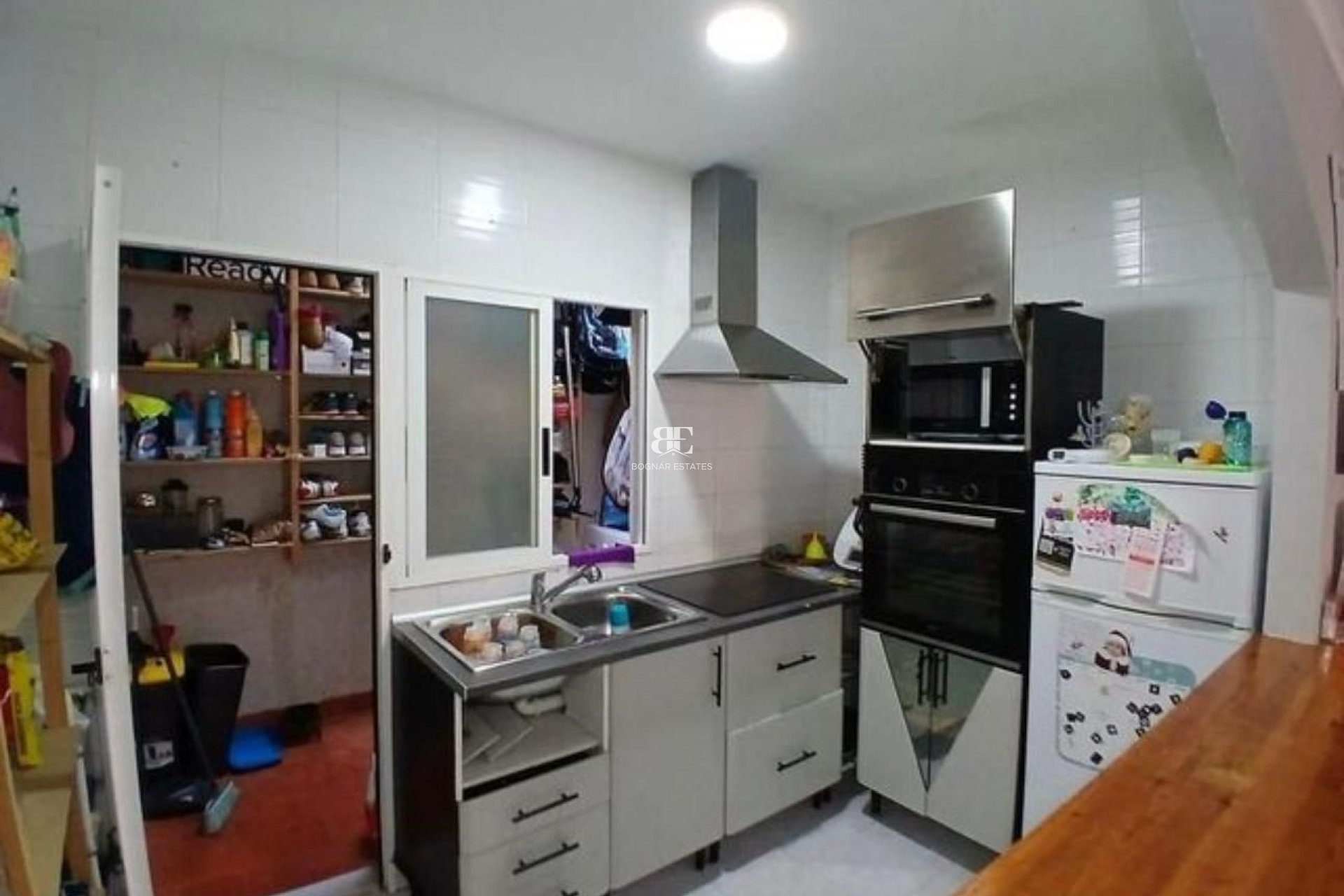 Herverkoop - Herenhuis -
Torrevieja - Torretas