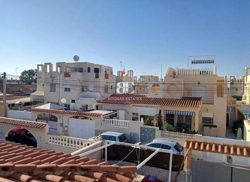 Herverkoop - Herenhuis -
Torrevieja - Torretas