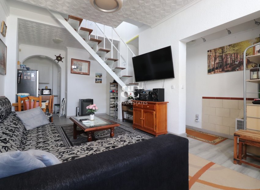 Herverkoop - Herenhuis -
Torrevieja - Torretas