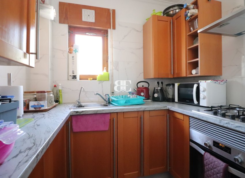 Herverkoop - Herenhuis -
Torrevieja - Torretas