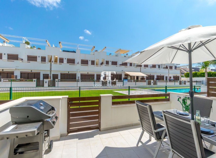 Herverkoop - Herenhuis -
Torrevieja