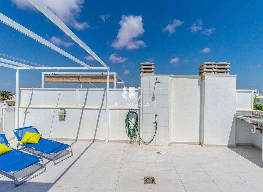 Herverkoop - Herenhuis -
Torrevieja