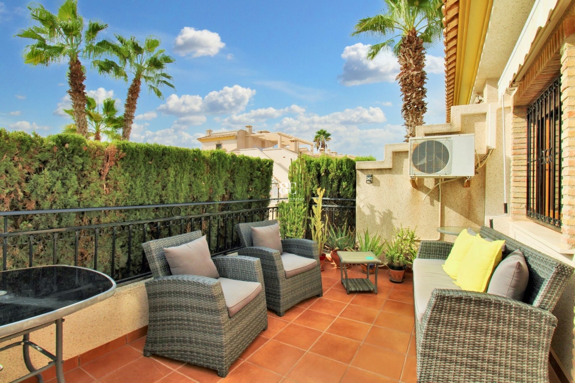 Herverkoop - Herenhuis -
Villamartín - PAU 8