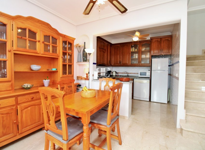 Herverkoop - Herenhuis -
Villamartín - PAU 8