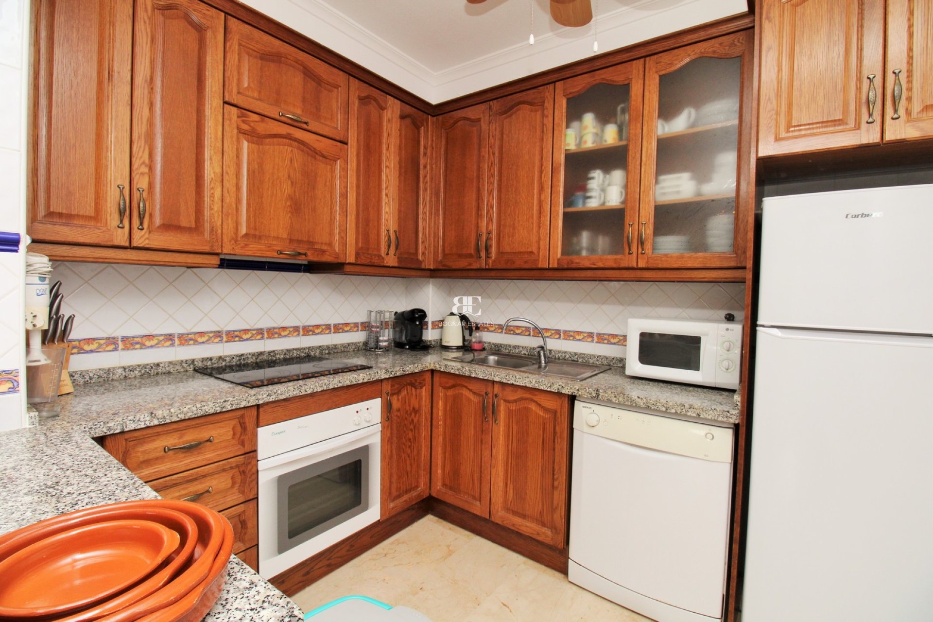 Herverkoop - Herenhuis -
Villamartín - PAU 8