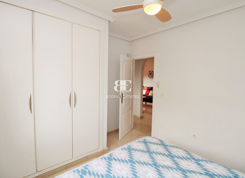 Herverkoop - Herenhuis -
Villamartín - PAU 8