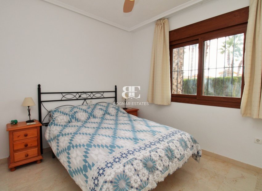 Herverkoop - Herenhuis -
Villamartín - PAU 8