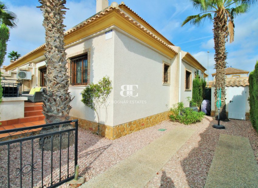 Herverkoop - Herenhuis -
Villamartín - PAU 8