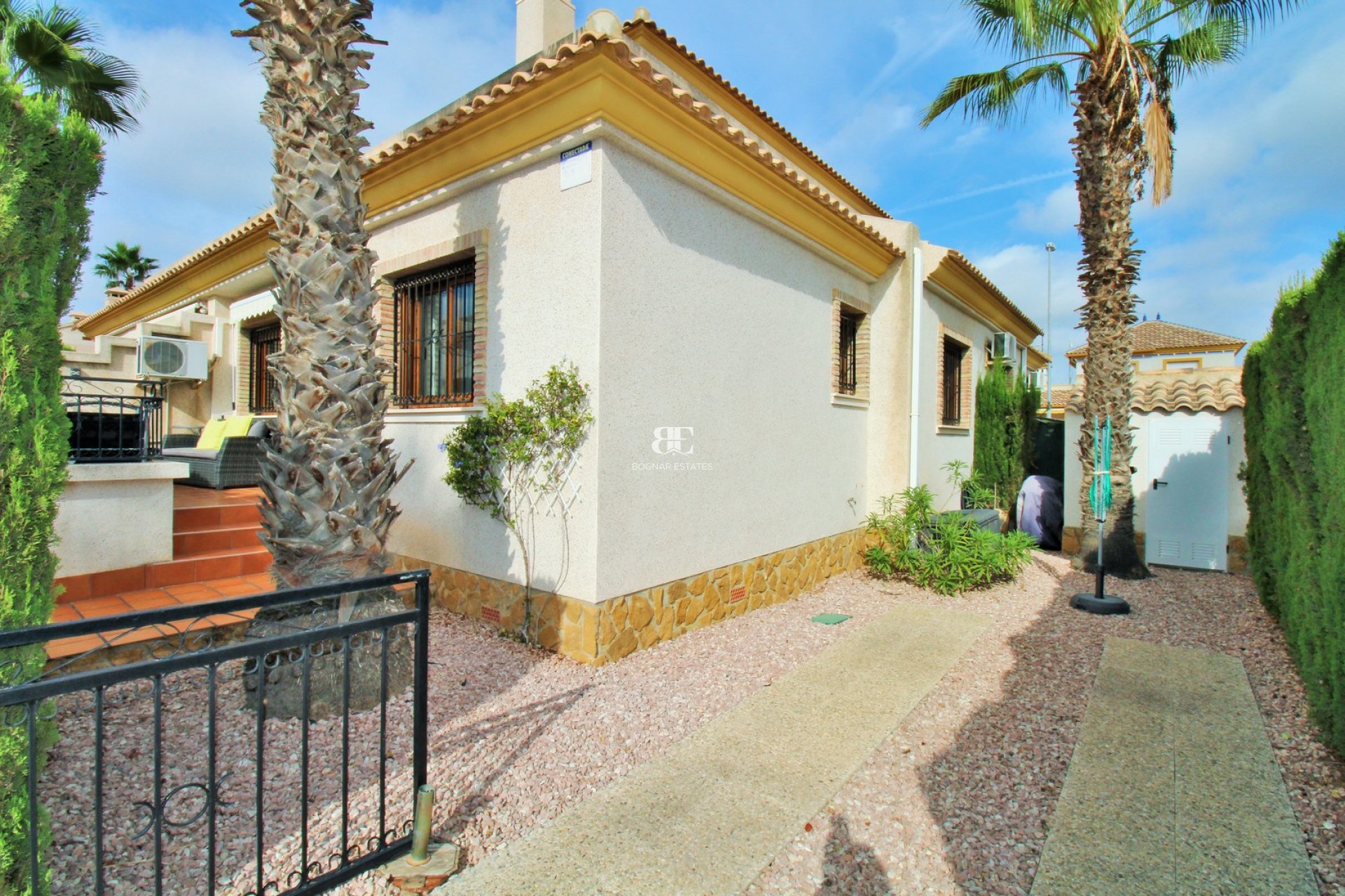 Herverkoop - Herenhuis -
Villamartín - PAU 8