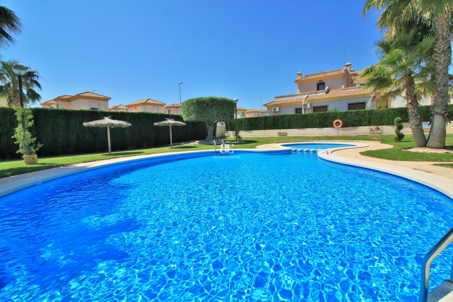 Herverkoop - Herenhuis -
Villamartín - PAU 8