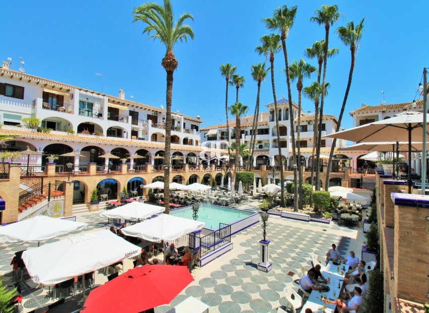 Herverkoop - Herenhuis -
Villamartín - PAU 8