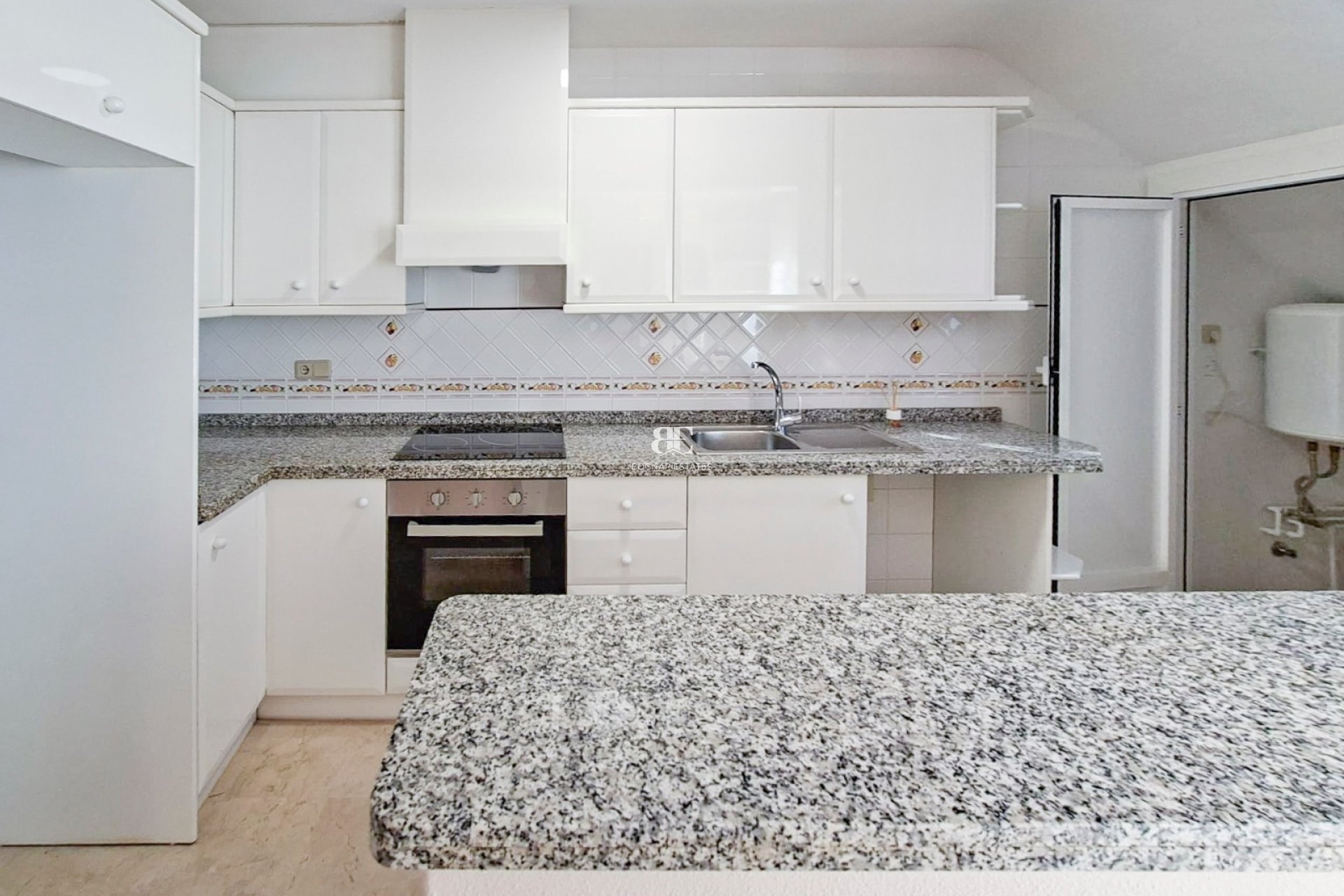 Herverkoop - Herenhuis -
Villamartín