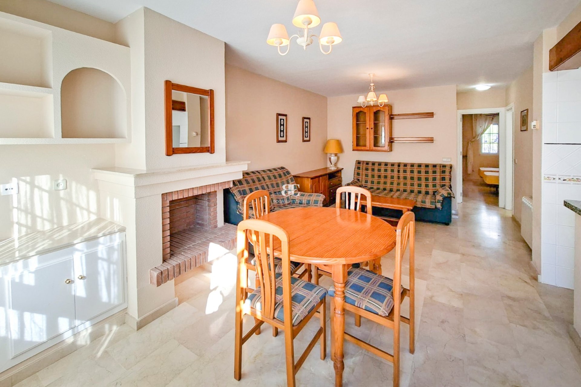 Herverkoop - Herenhuis -
Villamartín