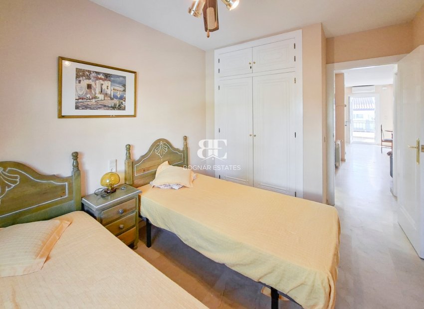 Herverkoop - Herenhuis -
Villamartín