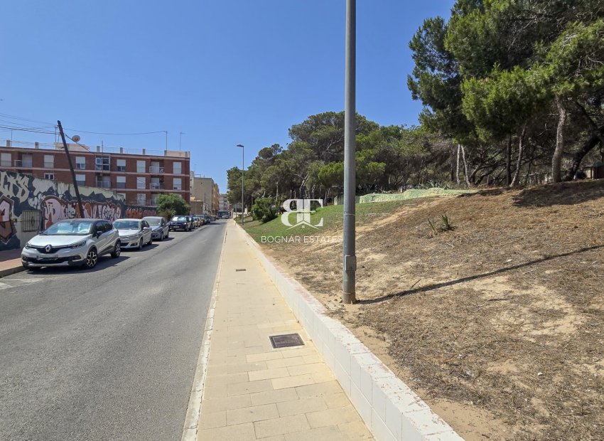 Herverkoop - Land -
Guardamar del Segura - Pueblo