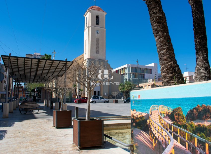 Herverkoop - Land -
Guardamar del Segura - Pueblo