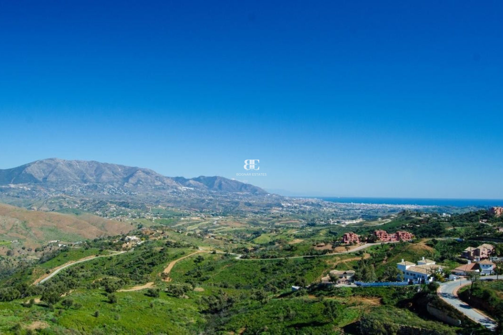 Herverkoop - Land -
Marbella - La Mairena