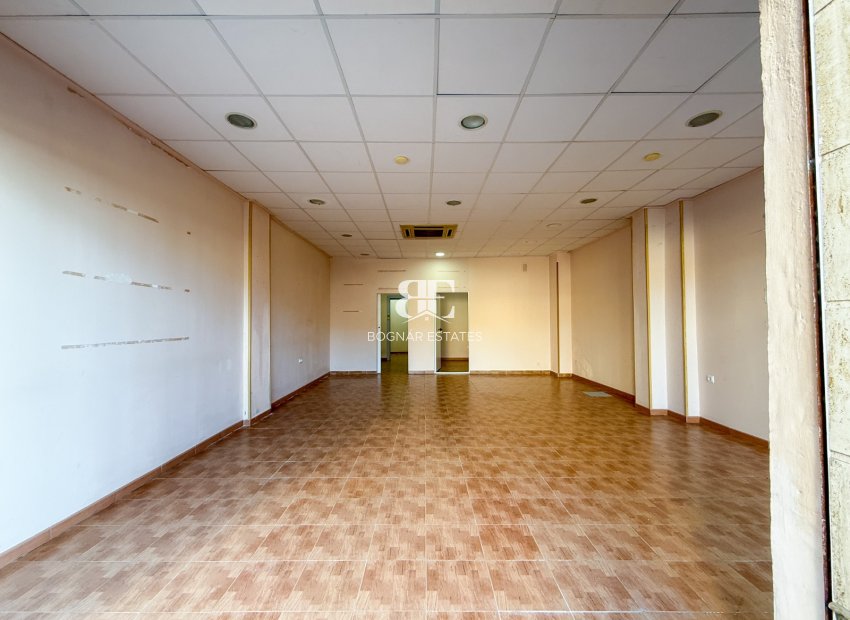 Herverkoop - Reclame -
Aguilas - Paseo Parra