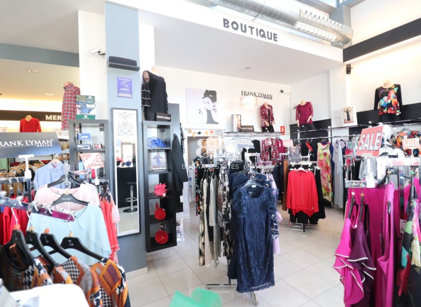 Herverkoop - Reclame -
Algorfa - La finca Golf