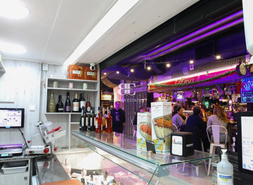 Herverkoop - Reclame -
Alicante - Center